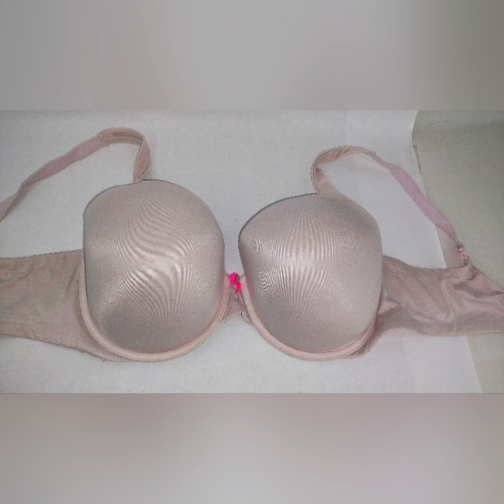 Victoria's Secret Body By Victoria Full Coverage Bra Light Pink Underwire